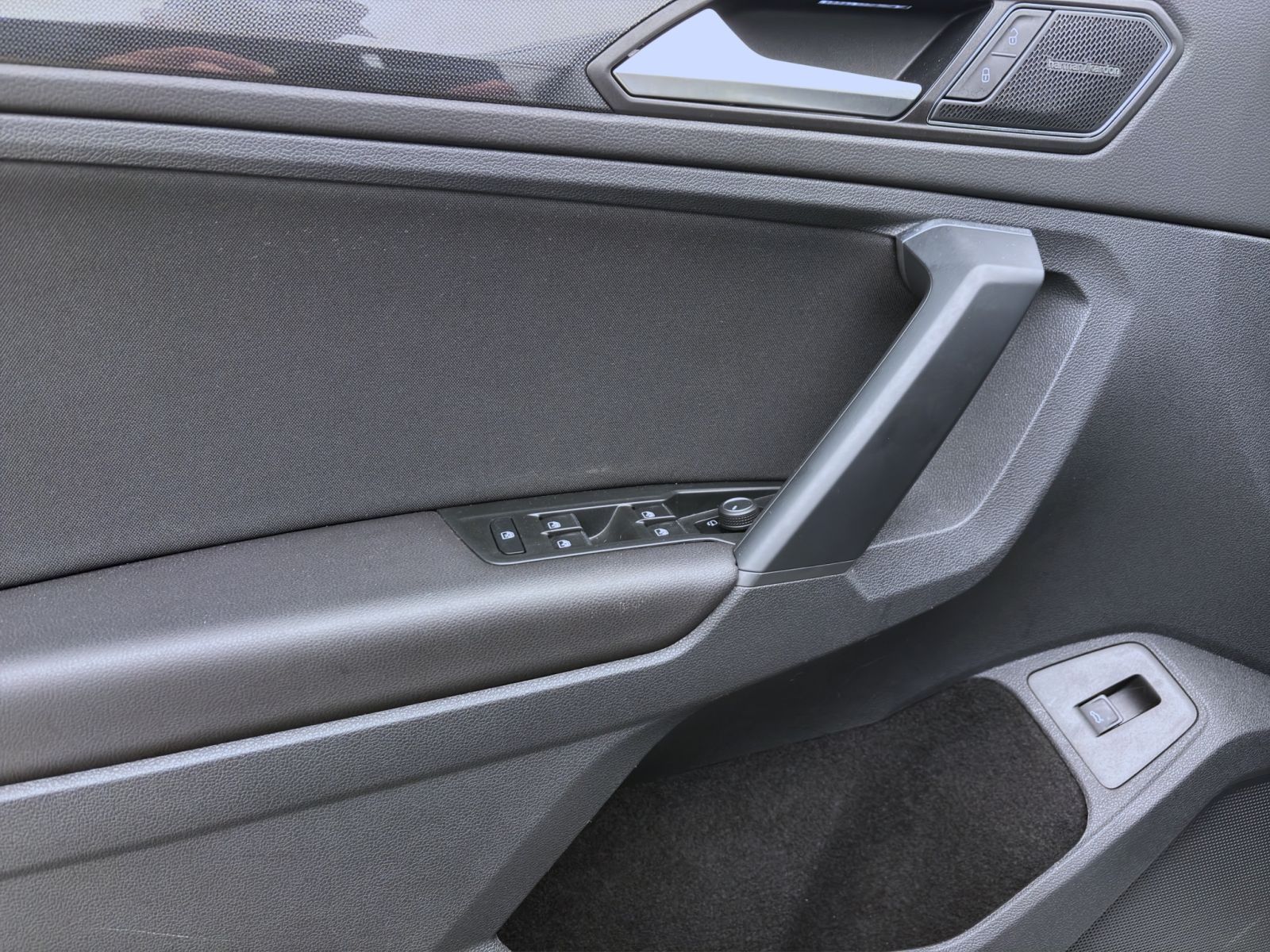 Volkswagen Tiguan - Bild 11