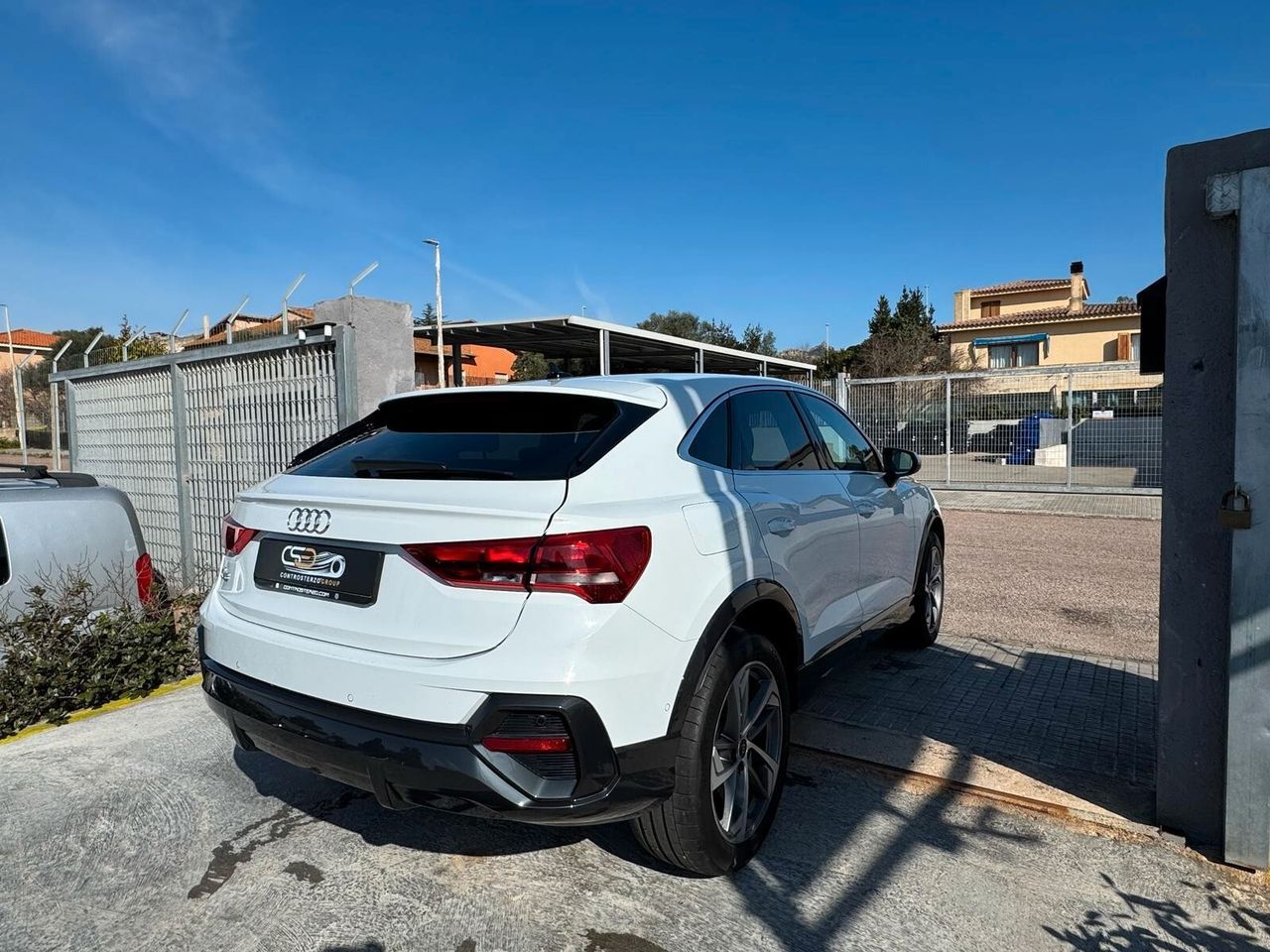 Audi AUDI Q3 UNICO PROPRIETARIO - FINANZIABILE imagem 2