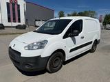 Peugeot Partner Tepee Allure HDI 115 1.6 TüV 11/27 Klima - Peugeot Partner Allure mit Diesel-Antrieb