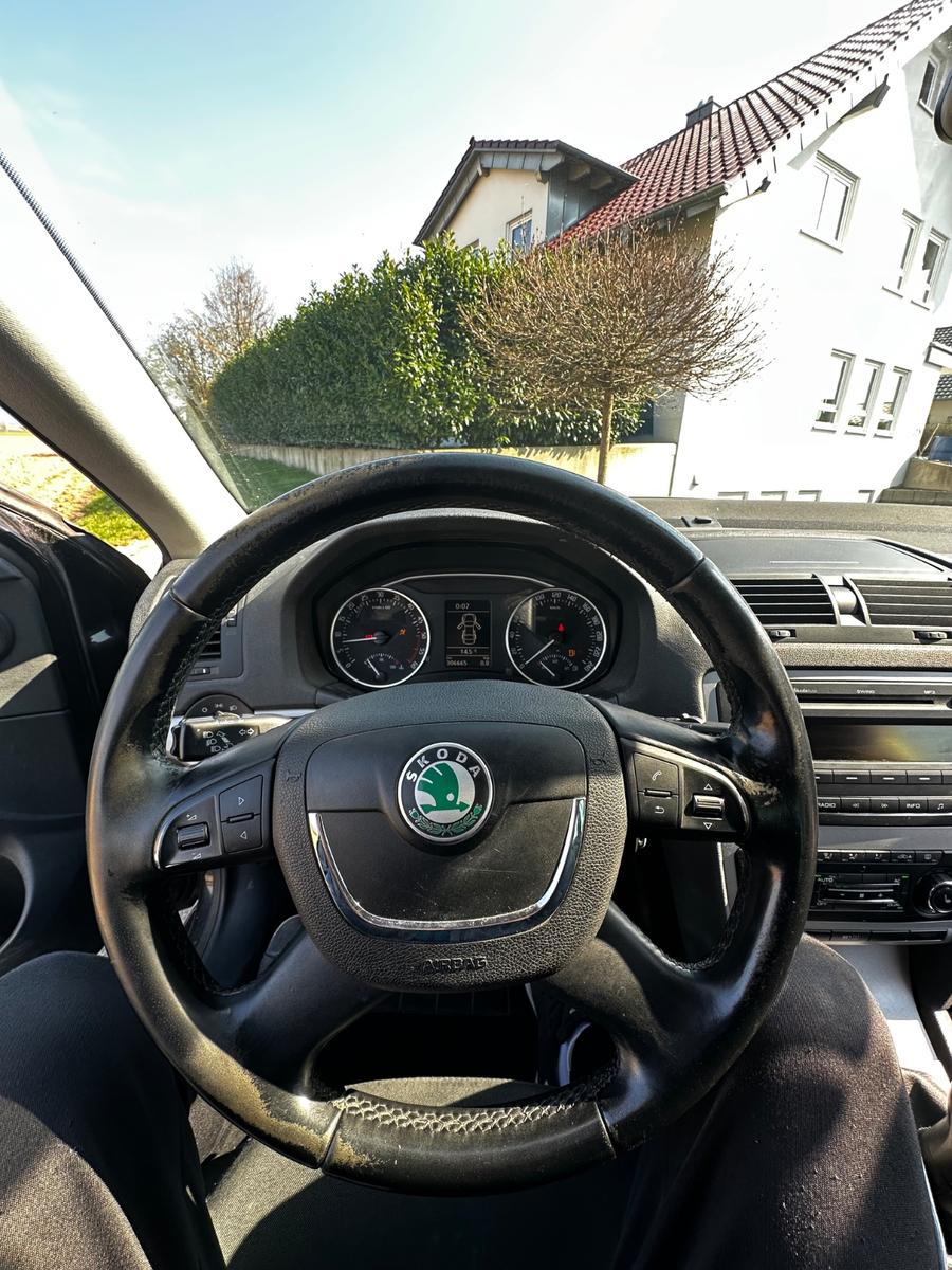 Skoda Octavia 2012 — photo 12