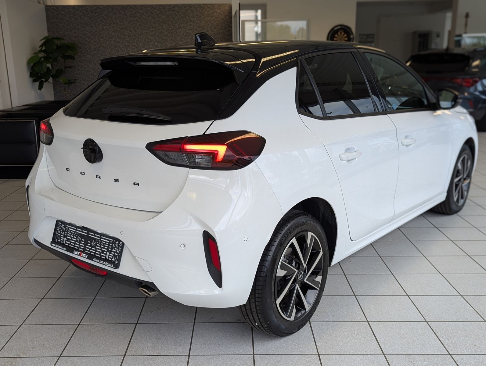 OPEL Corsa 1.2 GS IntelliLux Tech1-Komfort-Paket Cam - Image 7