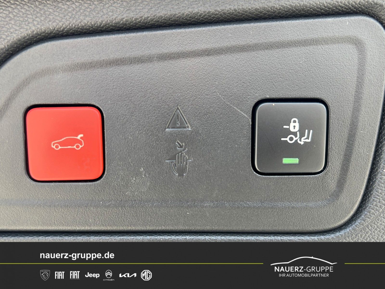 Fahrzeugabbildung Citroën C5 Aircross Shine Pure Tech 180EAT8