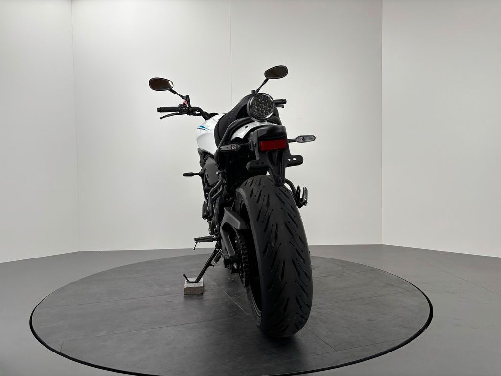 Fahrzeugabbildung Yamaha XSR 700 *SERVICE NEU *1. HAND *SCHECKHEFT