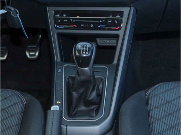 Volkswagen Taigo R-Line LED Sithzg PDC USB MFL APP CONNECT