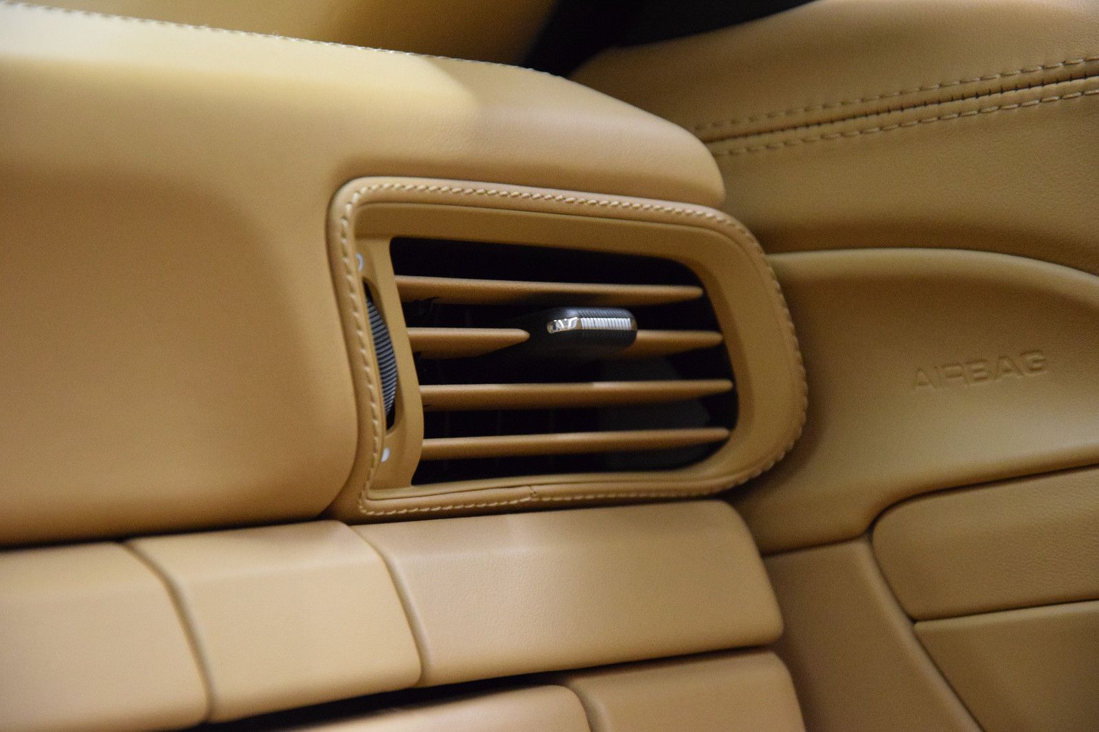 Fahrzeugabbildung Porsche 911/991.2 Carrera 4S Cabrio BOSE S.AGA Sitzlüft.