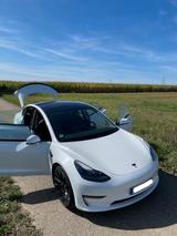 Tesla Model 3 Allradantrieb mit Dualmotor Performa... - Tesla Model 3 in Freiburg