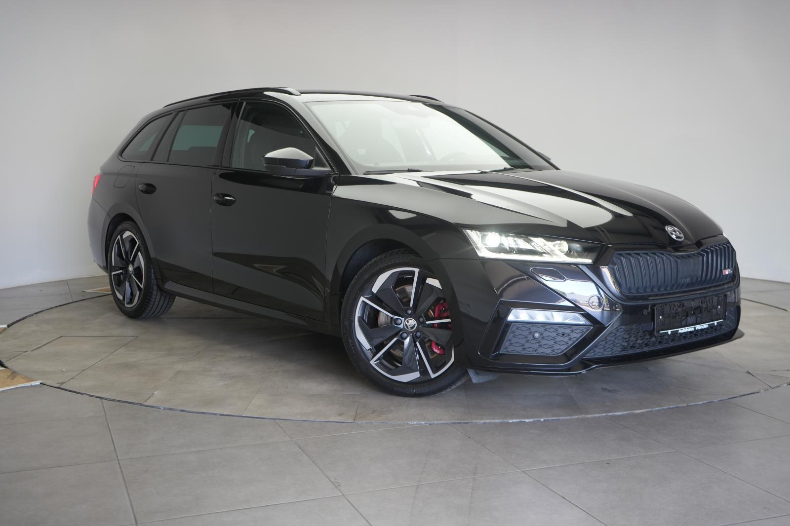 Skoda Octavia2.0 TSI DSG RS ACC/Kamera/HUD/Virtual/Ca
