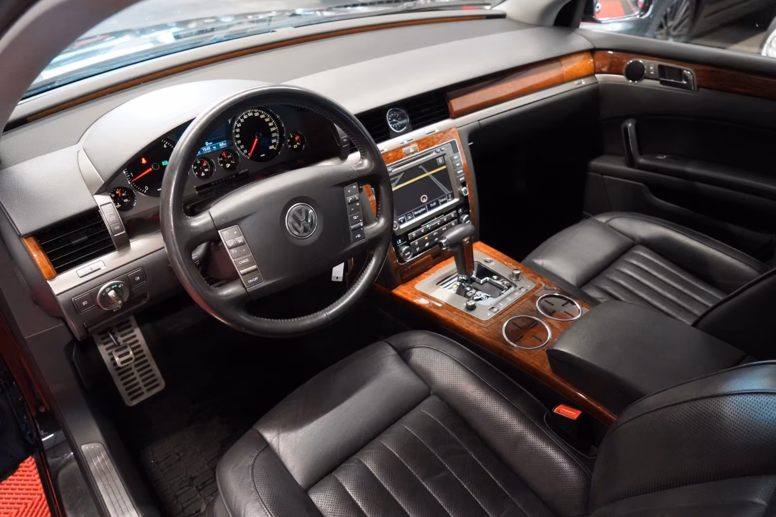 Volkswagen Phaeton 3.0 TDI V6 Lang 4Motion 3.Hand*Bi-Xenon*