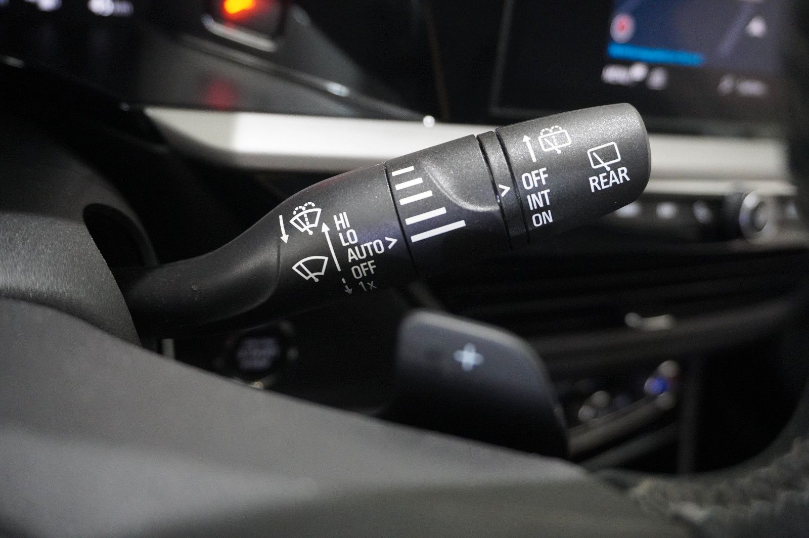 Fahrzeugabbildung Opel Grandland (X) 1.6T GSe HYBRID 4X4 NAVI/LED/SPORT