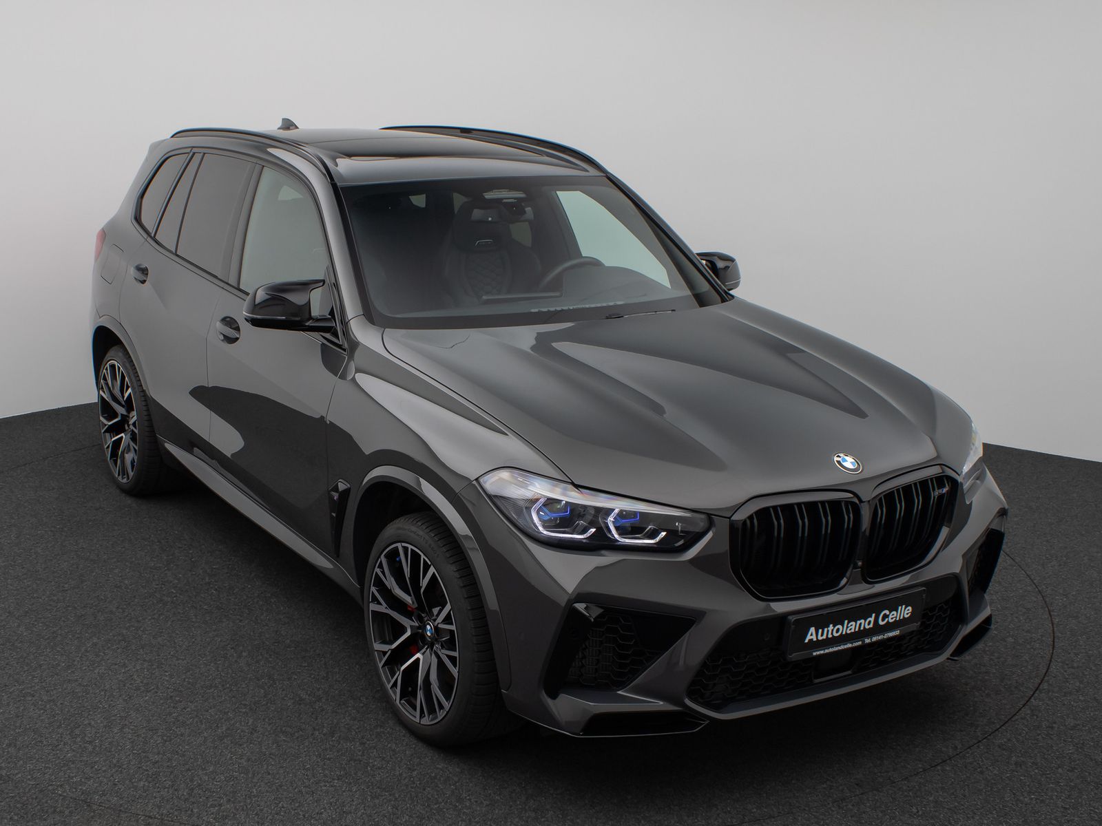 Fahrzeugabbildung BMW X5 M Competition Panorama Laser 360°DAB DisplKey