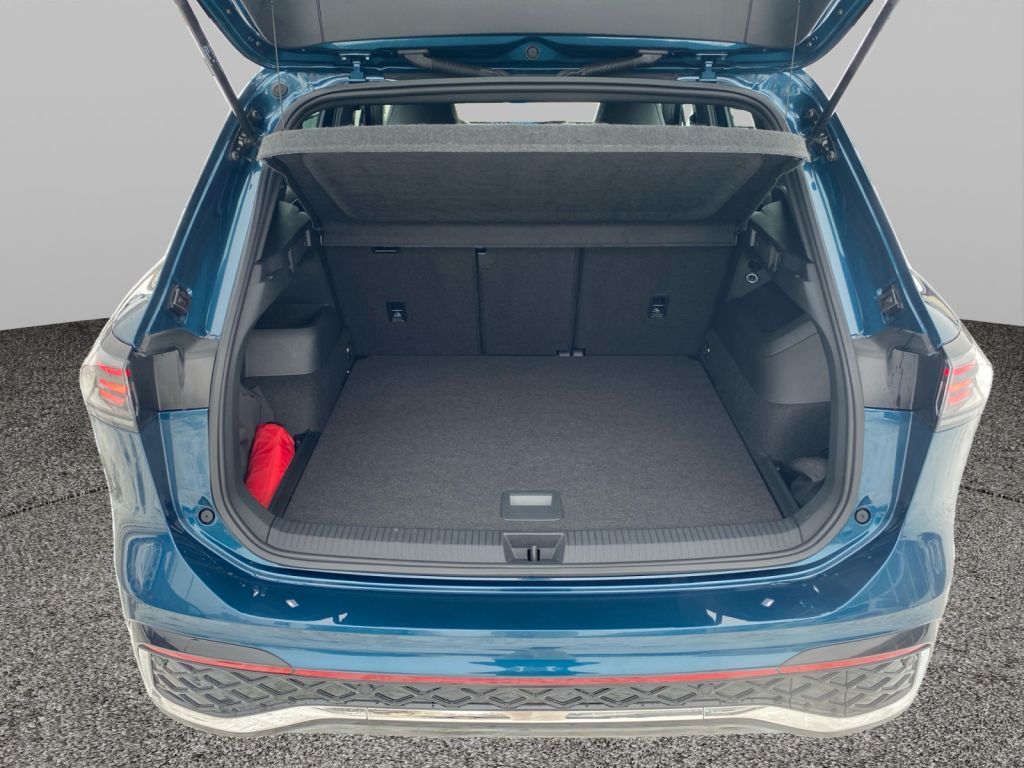 Fahrzeugabbildung Volkswagen Tiguan 1.5 eTSI DSG R-Line AHZV IQ Matrix Navi
