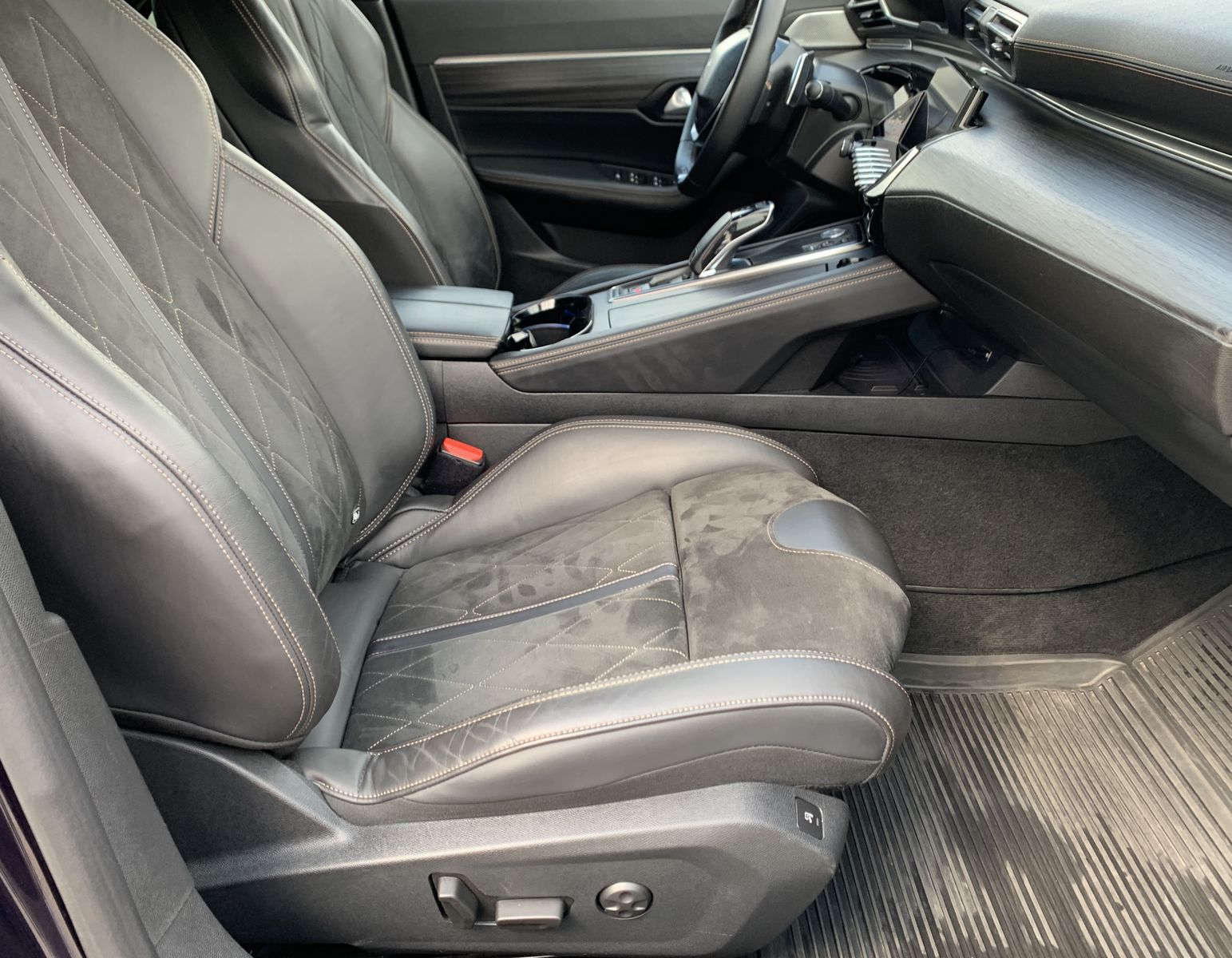 Fahrzeugabbildung Peugeot 508 2.0 HDI*GT*First Edition*Leder*NightVision*