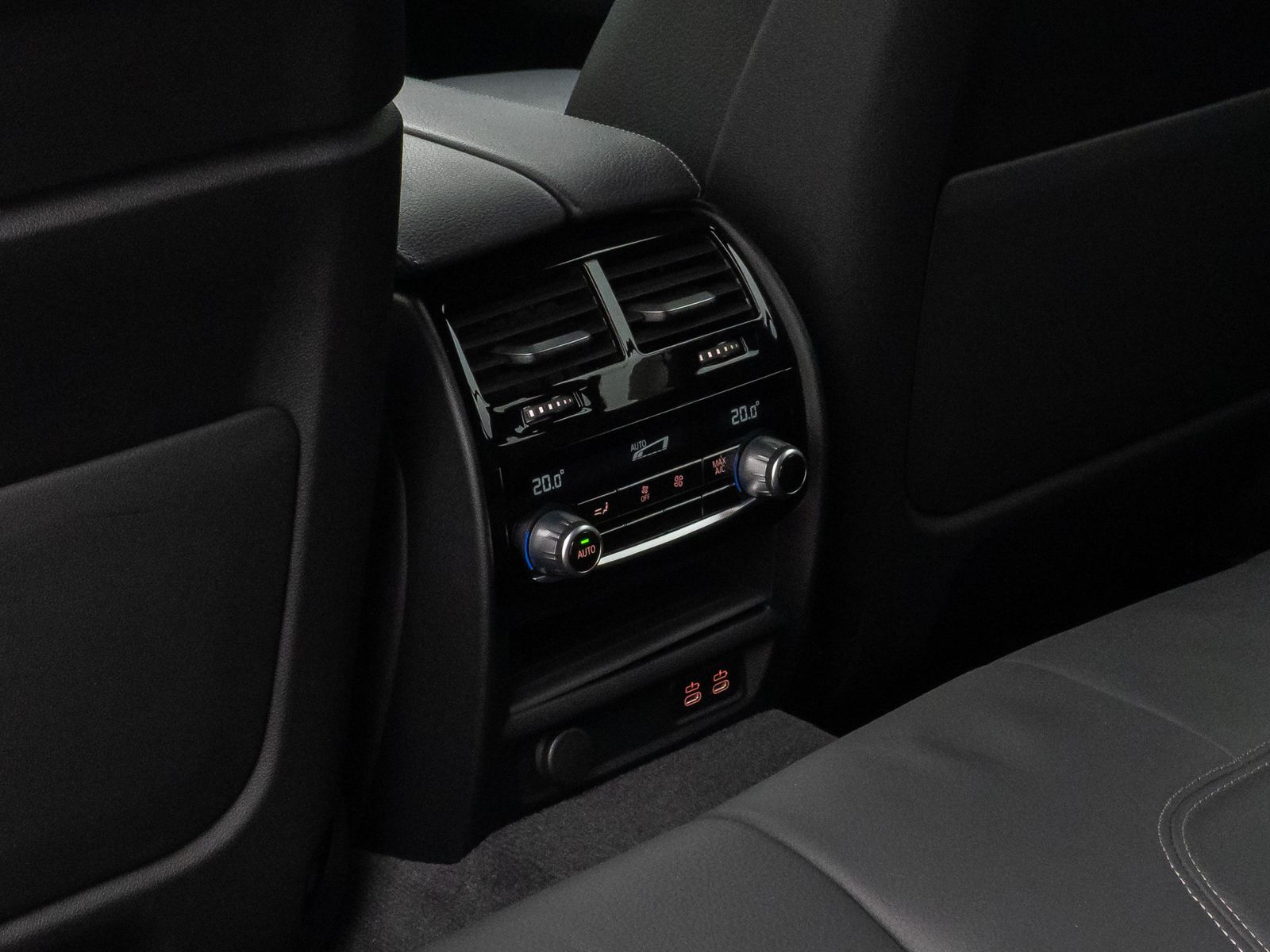 Fahrzeugabbildung BMW 540d xD M Sport Pro Kamera HUD DAB H/K AHK Alarm