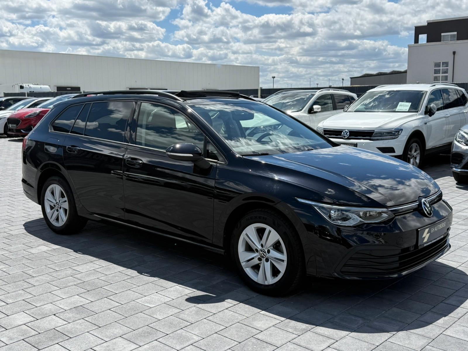 Volkswagen Golf VIII Variant Life eTSI*PANO*R-KAM*SPUR*ACC