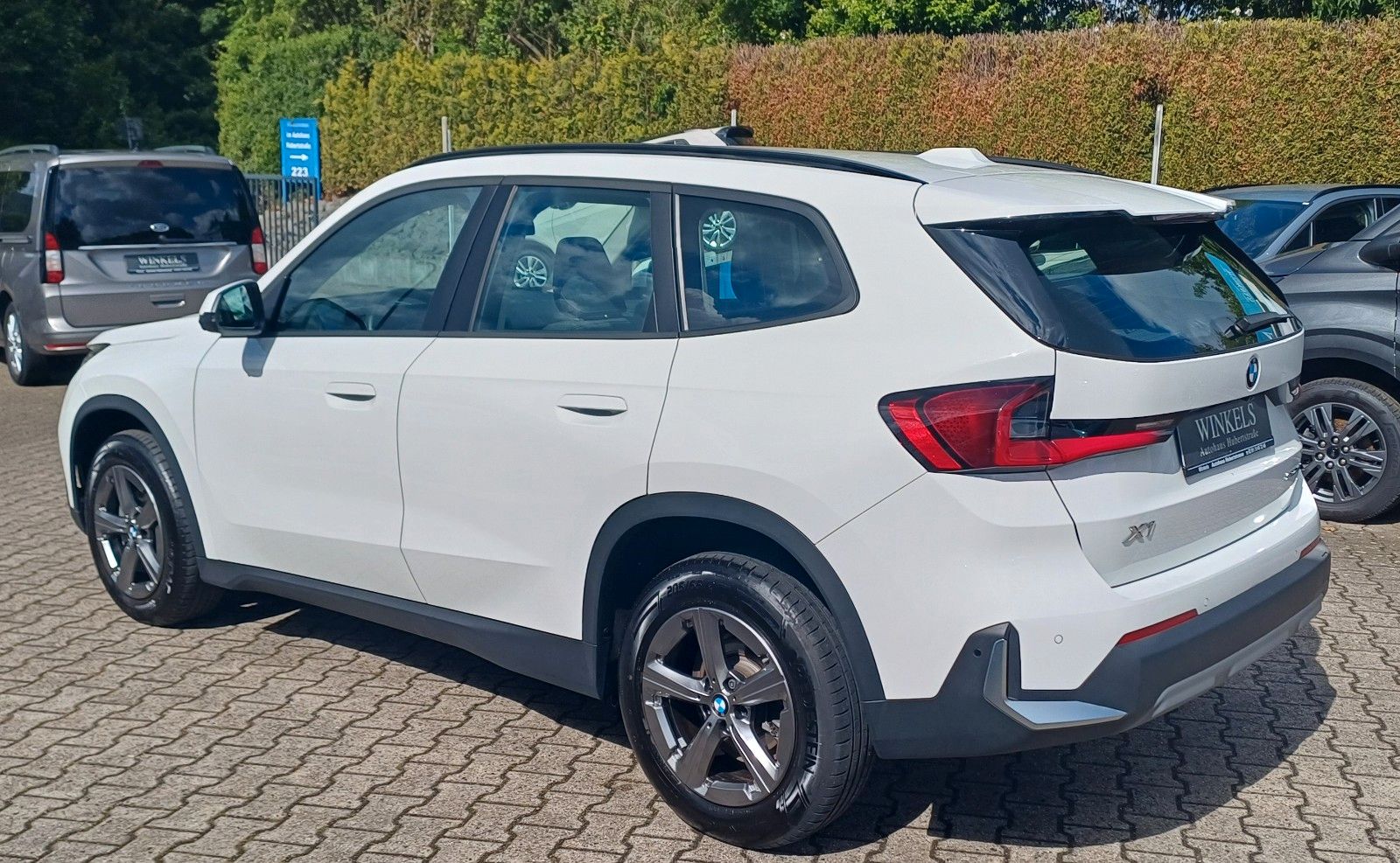 BMW X1 sDrive18iA-Klimaa-Navi-360°-Memory-HeadUp-SHS foto 7