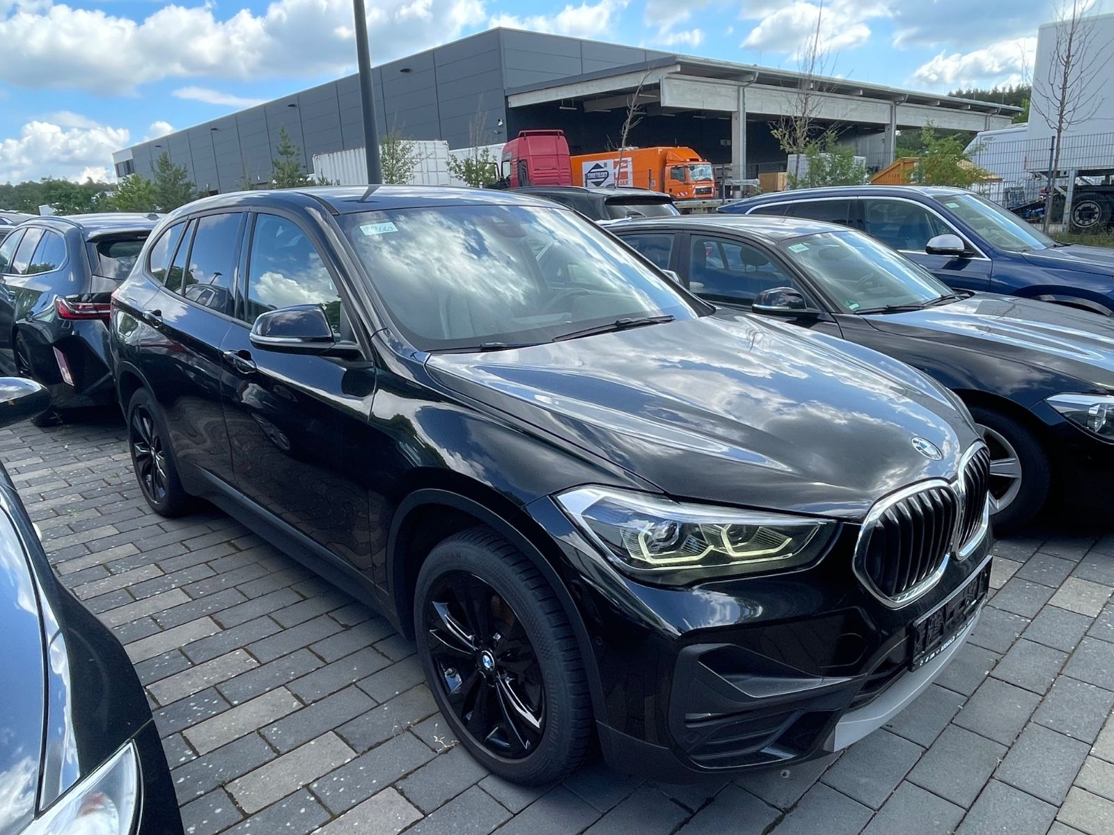 BMW X1 xDriv.25d Sport-Aut*Leder*LED*RFK*AHK*ACC*1HD