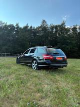 Mercedes-Benz E 250 CDI 4MATIC T AVANTGARDE Autom. AVANTGARDE - Mercedes-Benz E 250: Cdi Avantgarde