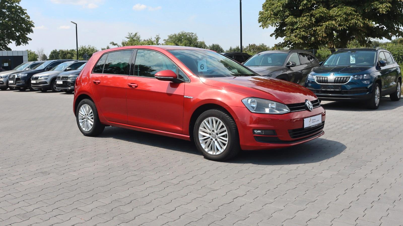 Volkswagen Golf 7 Lim. Cup 1.6 TDI DSG SitzHz PDC Tempomat
