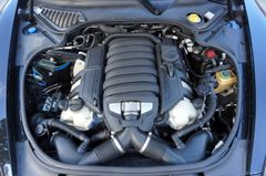 Fahrzeugabbildung Porsche Panamera GTS 4.8 BOSE Alcantara Carbon Kam! TOP!