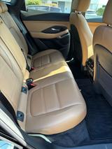 Jaguar E-Type E-Pace D200 AWD Black Edition - Jaguar E-Type: 2.2