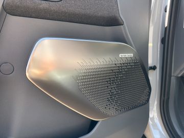 Kia EV2 42,2 kWh Earth 360 22kW AC Navi 5 Sitzer 18"