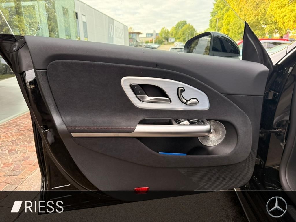 Mercedes-Benz CLA 220 4M AMG AHK PANO 19'' MEM MULTIBEAM BURM3 foto 4