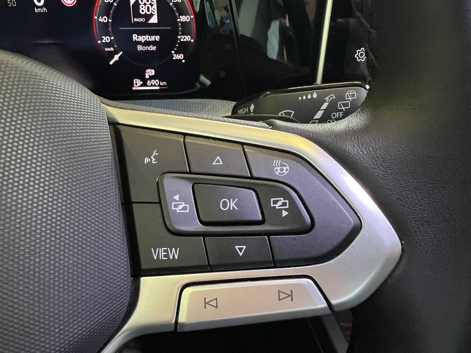 Fahrzeugabbildung Volkswagen Golf VIII GOAL 2.0 TDI DSG *AHK,LED,ACC,Navi,Kam
