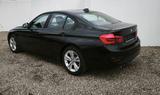 BMW 330i Limou. 185KW/252PS LED Schalter ! nur 93tkm - BMW: 1.9