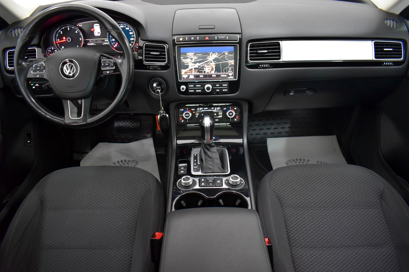 Fahrzeugabbildung Volkswagen Touareg V6 TDI Terrain Tech 4M R Line Panorama
