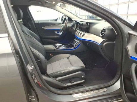 Fahrzeugabbildung Mercedes-Benz E 200 Avantgarde+MultiBeam+RKamera+Ambiente+