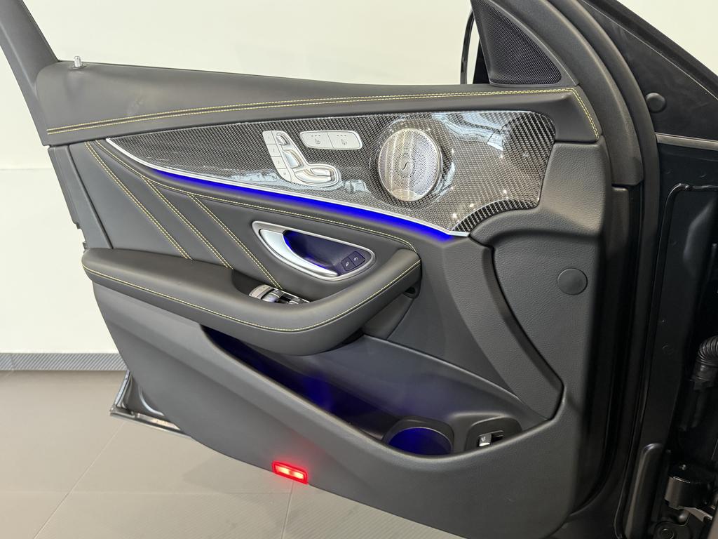 Mercedes-Benz E 63 AMG