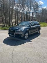 Audi Q7 S-line 3.0TDI 232ps TÜV neu - Audi Q7 aus 2007: Line