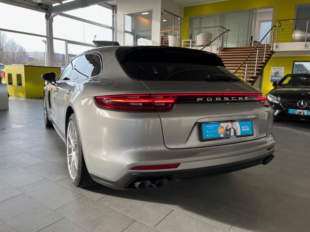 Porsche Panamera Sport Turismo 4 E-Hybrid,Klappenauspuff