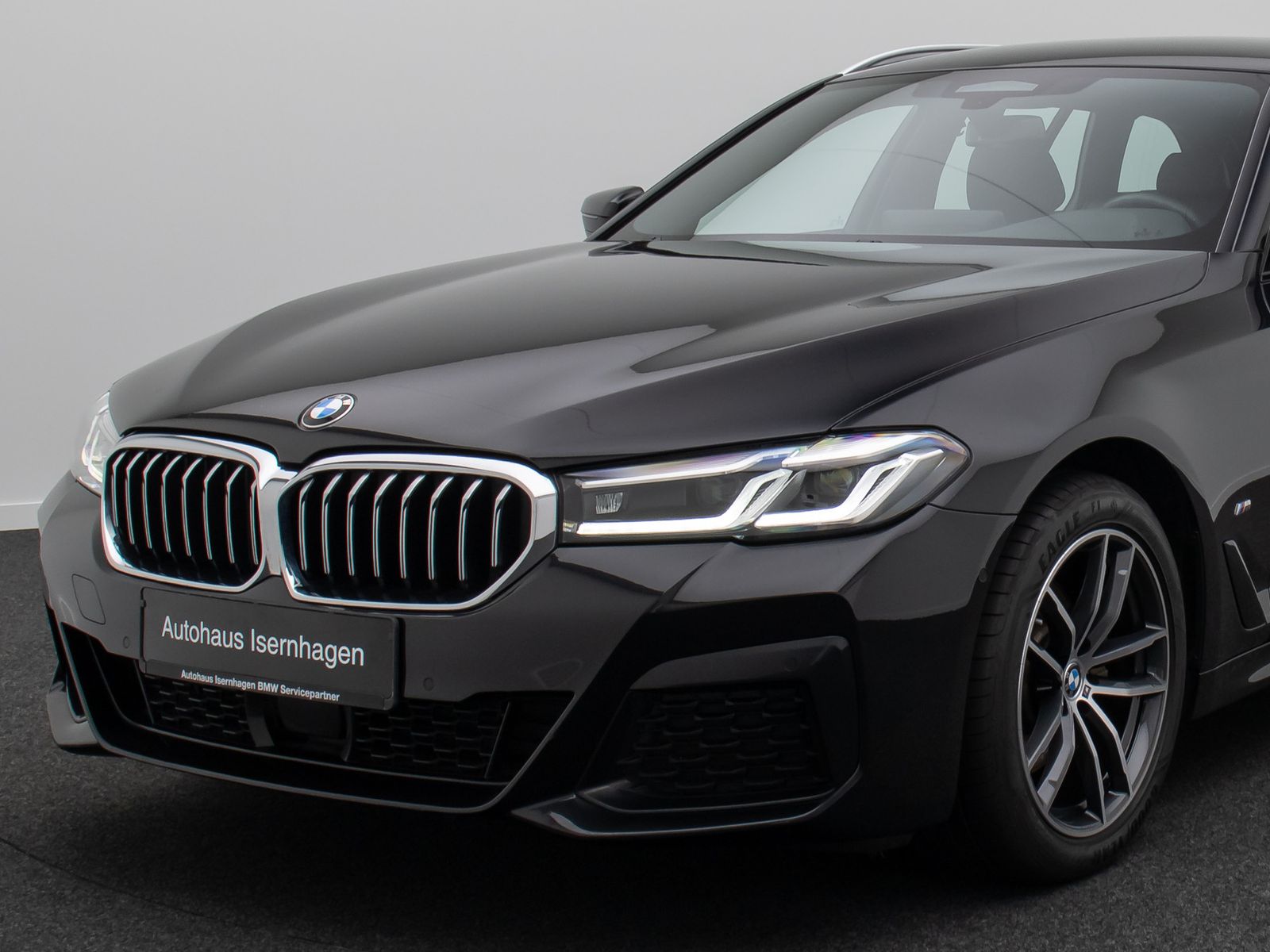 Fahrzeugabbildung BMW 520d xD M Sport Kamera DAB HiFi Lenkrhzg Komfort