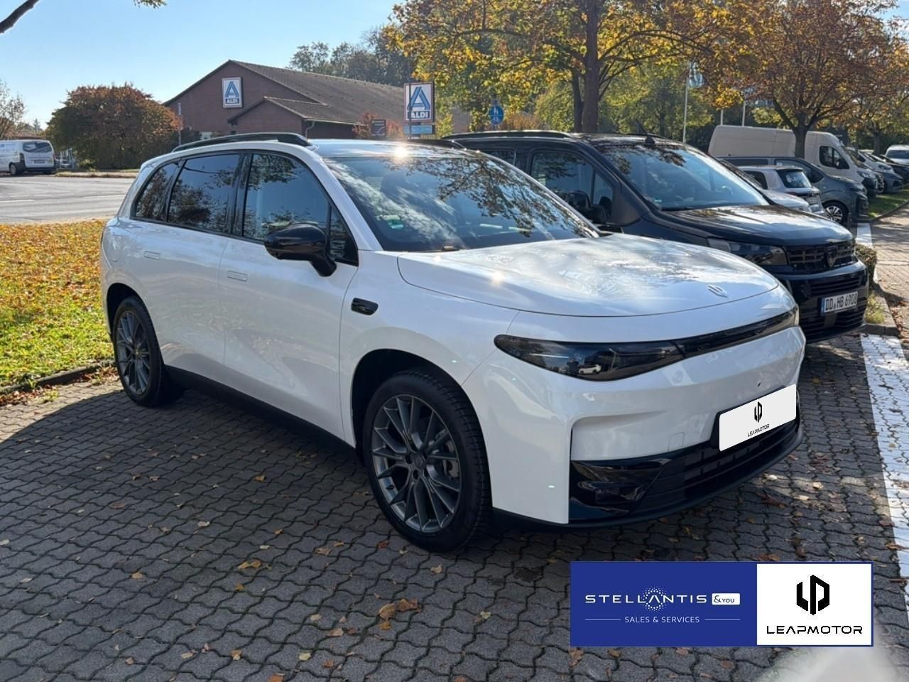 Leapmotor C10 158 kW Hybrid EV Design imagem 3