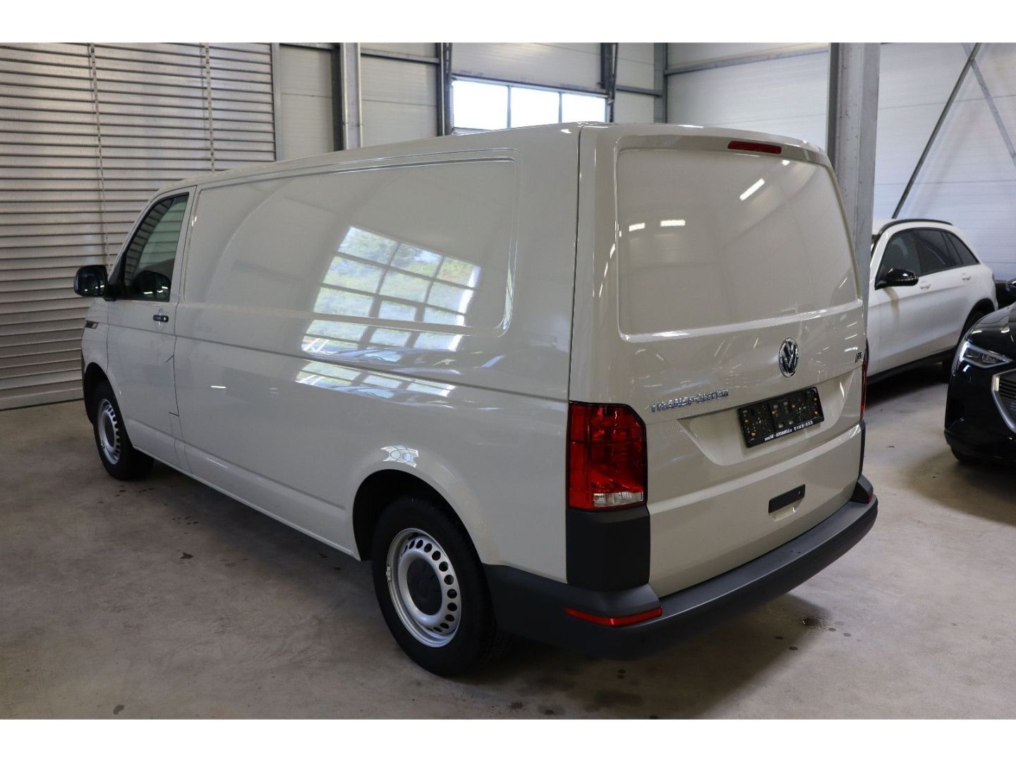 Fahrzeugabbildung Volkswagen VW T6.1 ABT e-Kasten LR DSG DAB Klima PDC 3-Sit