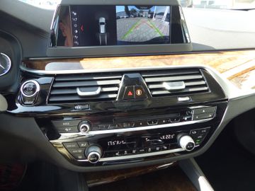 BMW 520 - 11