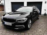 BMW 530i Touring A - Luxury Line  - BMW 530 in Augsburg