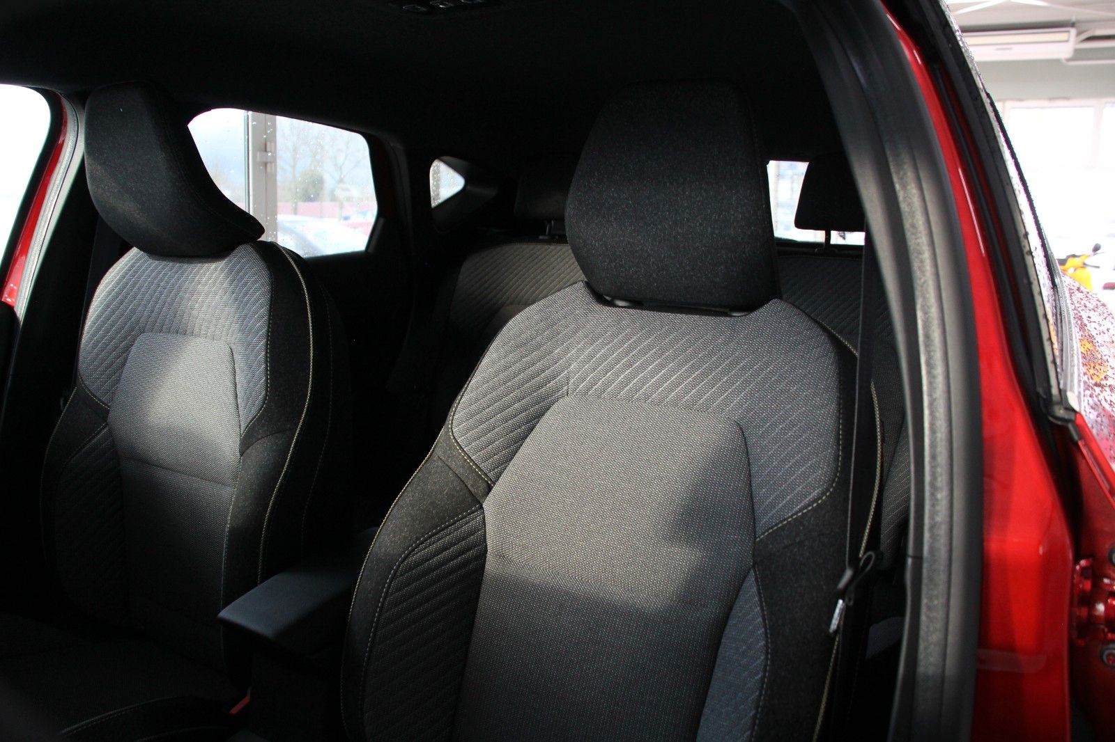Fahrzeugabbildung Mitsubishi ASX 1.3 T-Benziner Intro Edition DCT