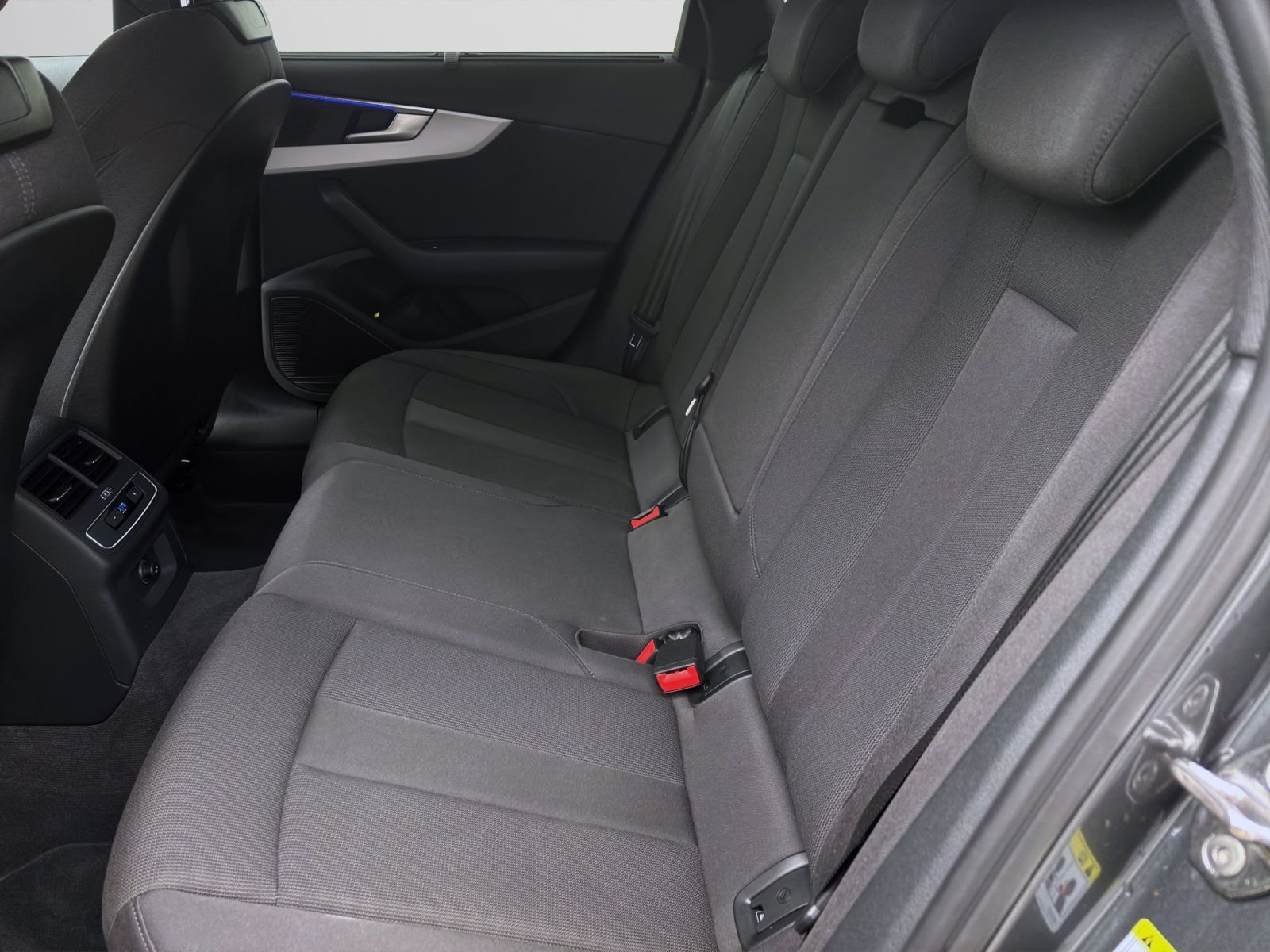 Audi A4 - Bild 16