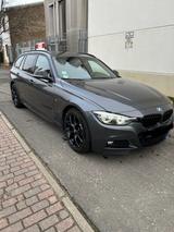 BMW 330i Touring M Sport Shadow Automatic M Spor... - BMW 330 mit Benzin-Antrieb: Kombi, Automatik