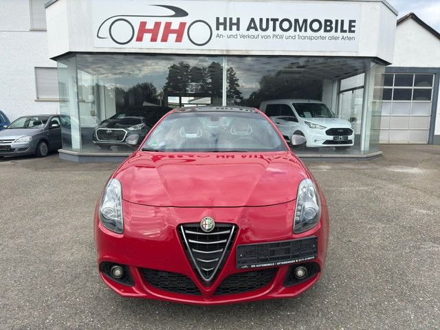 Alfa Romeo Giulietta Quadrifoglio -NAVI-LEDER-XENON-PANO-