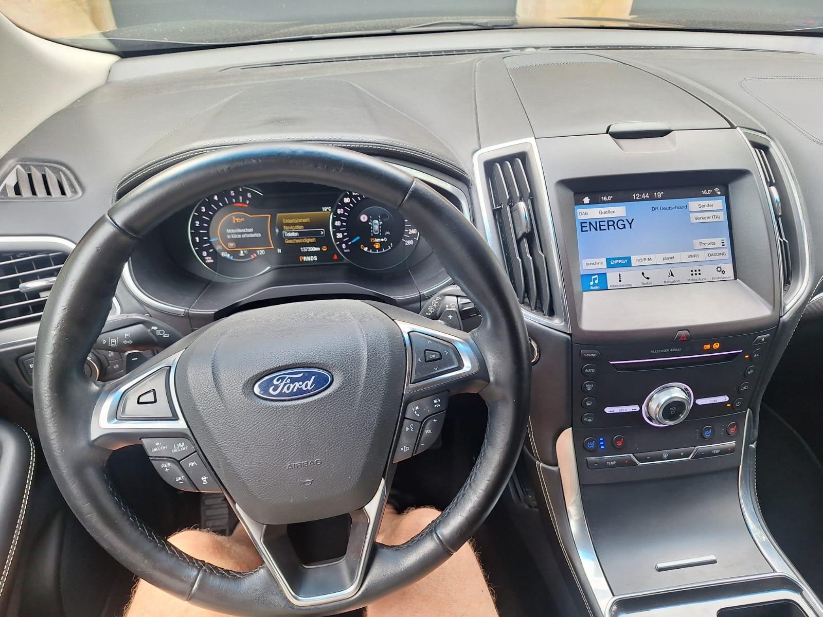 Ford Edge Vignale 4x4,tolle Extras,20 Zoll Alus,1 Hd