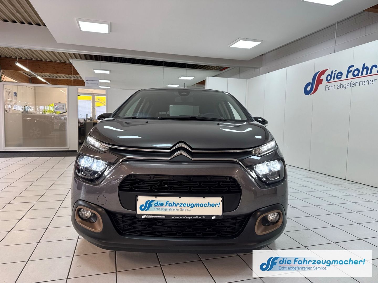 Fahrzeugabbildung Citroën C3 C-Series LED Klimaautom DAB SHZ Spurhalteass.