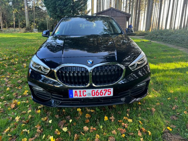 BMW 118i Advantage Aut SHZ LED Navi PDC TMP