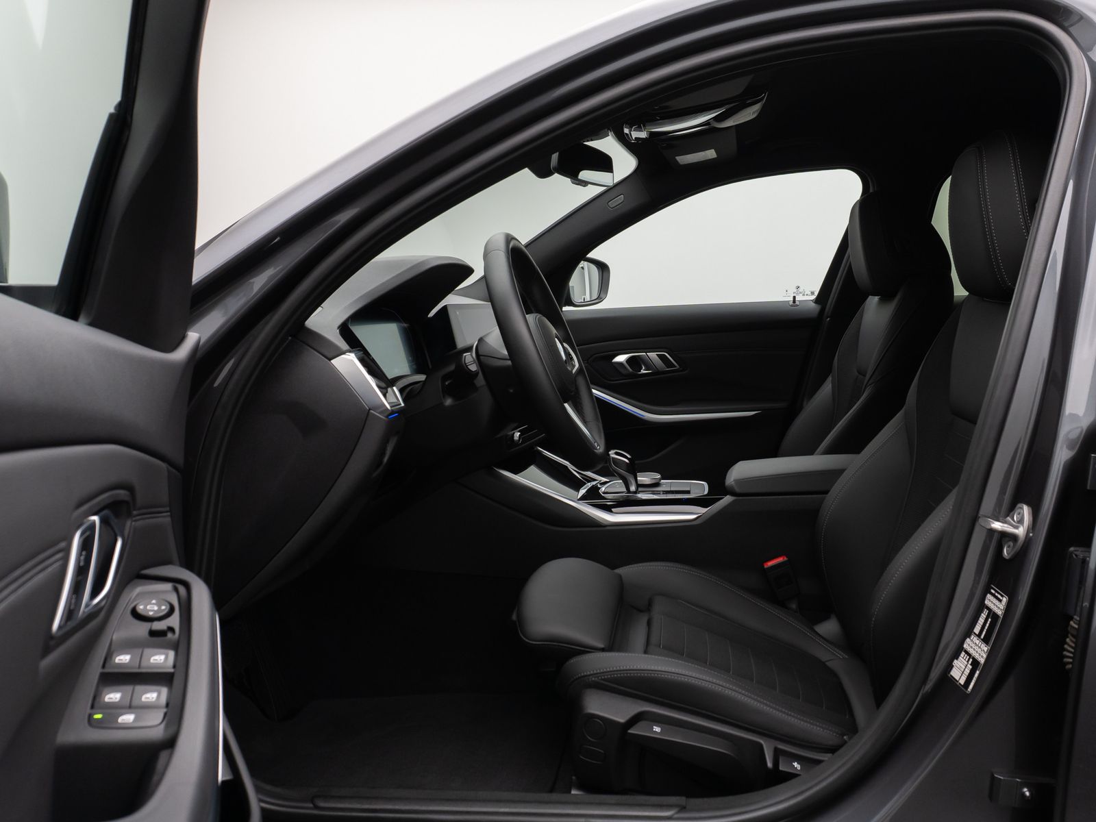 Fahrzeugabbildung BMW 318d Kamera DAB Sport Alarm Geschwindigkeitsreg