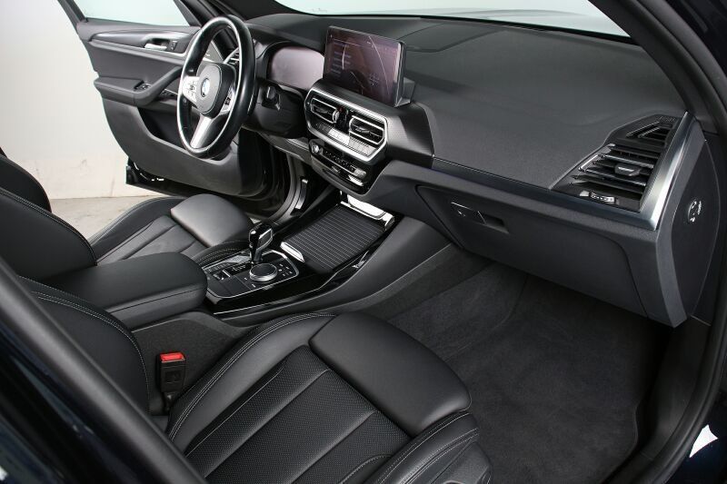 BMW X3 xDrive20i M Sportpaket LED LiveCockpit Parkas foto 6