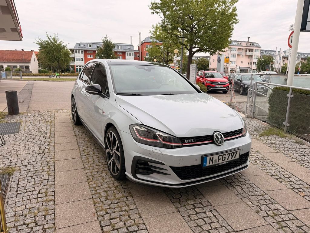 Image of Volkswagen Golf