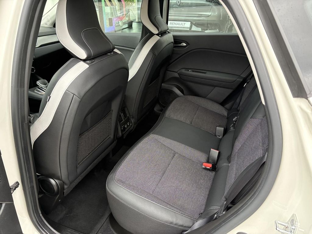 RENAULT Captur - Bild 9