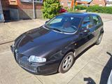 Alfa Romeo 147 1.6 Twin Spark - Alfa Romeo 147 aus 2002